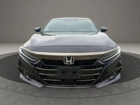 Used 2021 Honda Accord Sport image 2