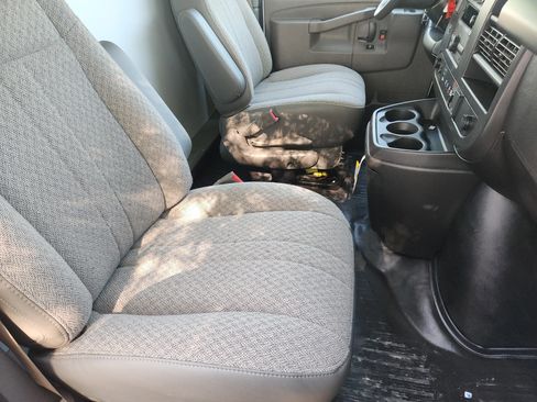 New 2025 Chevrolet Express 3500 w/ Power Convenience Package image 16