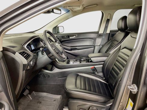 Used 2019 Ford Edge SEL w/ Equipment Group 201A FWD image 5