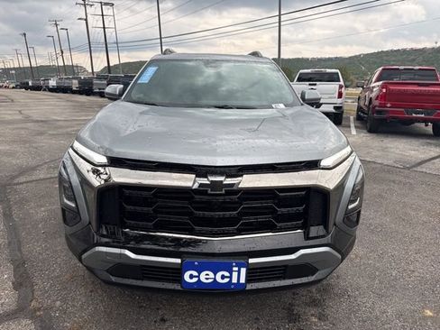 Certified 2026 Chevrolet Equinox ACTIV w/ Convenience Package III FWD image 2