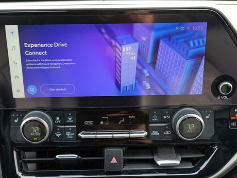 Used 2023 Toyota Highlander XLE image 49