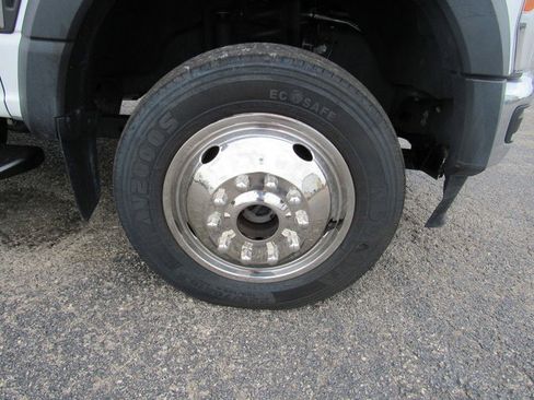 Used 2023 Ford F550 4x4 Regular Cab Super Duty image 8