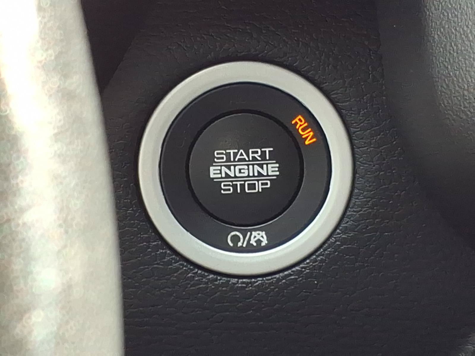 Used 2020 RAM 1500 Laramie w/ Sport Appearance Package AWD/4WD image 19