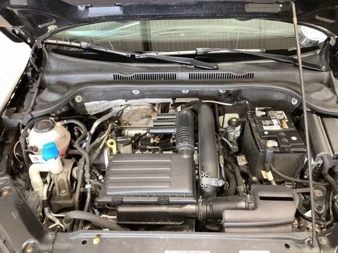 Used 2018 Volkswagen Jetta SE FWD image 16