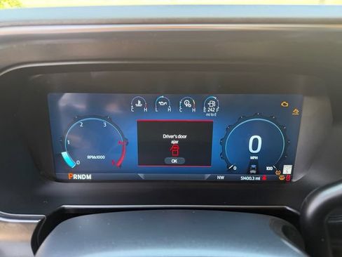 Used 2024 Ford F350 Platinum AWD/4WD image 14