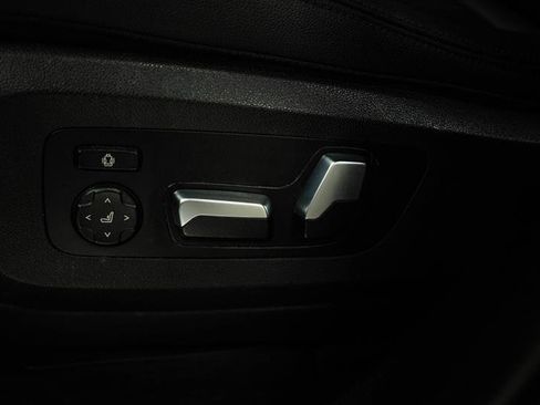 Used 2020 BMW X7 xDrive40i w/ Premium Package AWD/4WD image 18