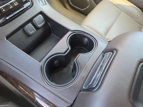 Used 2019 Chevrolet Tahoe LT RWD image 33
