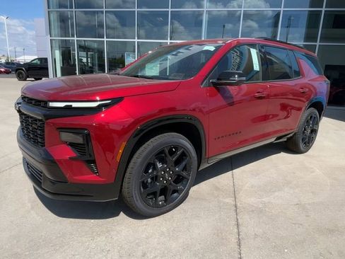 New 2026 Chevrolet Traverse RS w/ LPO, Floor Liner Package AWD/4WD image 6