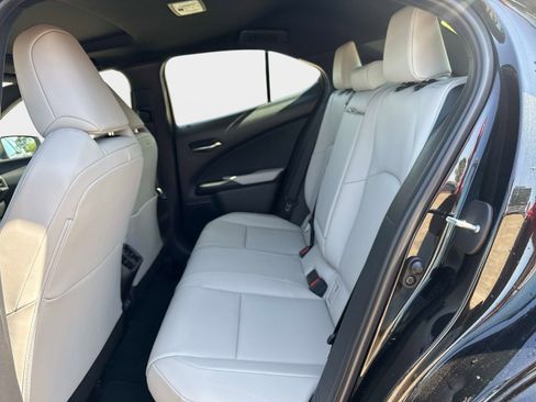 New 2026 Lexus UX 300h FWD image 14