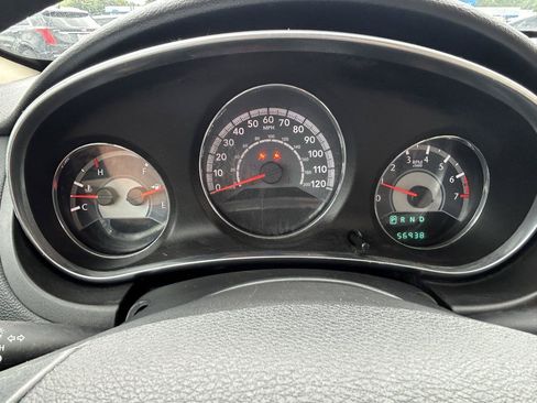 Used 2013 Chrysler 200 LX FWD image 21