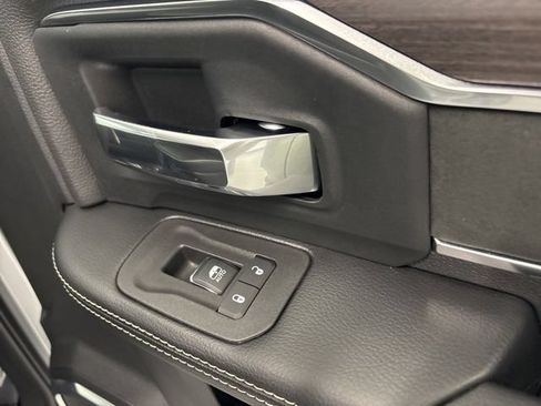 New 2026 RAM 3500 Laramie AWD/4WD image 27