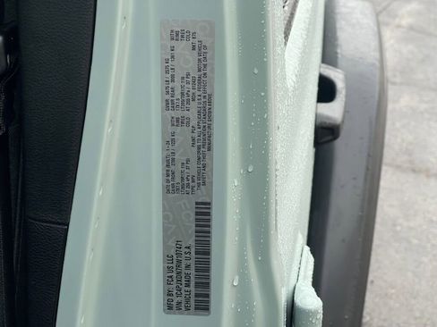 Used 2024 Jeep Wrangler Willys image 30