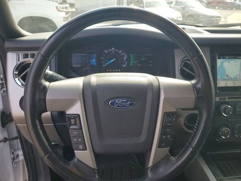 Used 2017 Ford Expedition Limited image 11