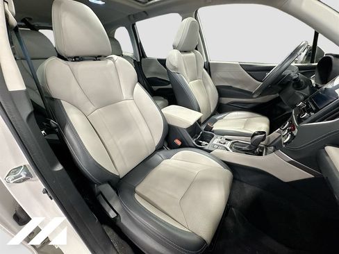 Used 2022 Subaru Forester Limited AWD/4WD image 31