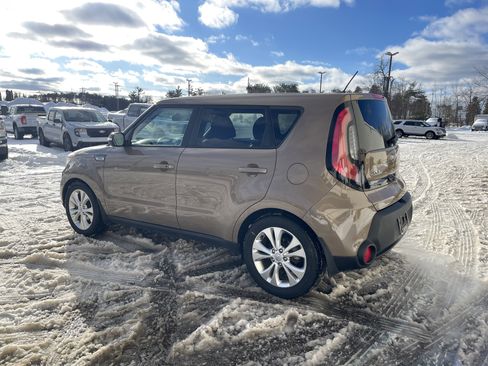 Used 2014 Kia Soul + w/ Primo Package image 6