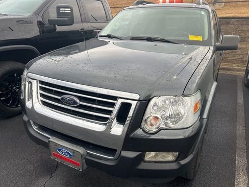 Used 2010 Ford Explorer Sport Trac XLT image 3