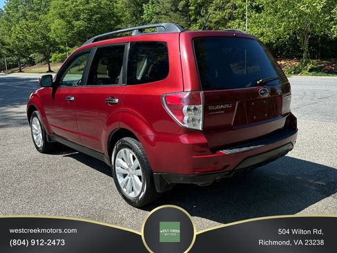 Used 2011 Subaru Forester 2.5X Premium w/ All-Weather Pkg AWD/4WD image 5