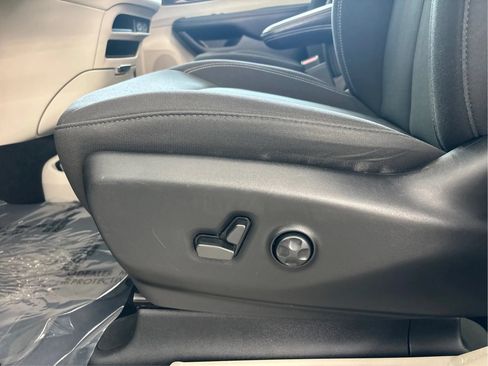 Used 2023 Chrysler Voyager LX FWD image 24