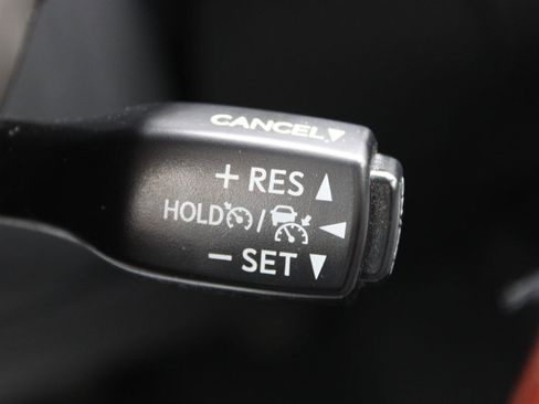 Used 2017 Lexus ES 350 w/ Luxury Package image 34