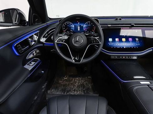 New 2026 Mercedes-Benz E 350 4MATIC Sedan image 13