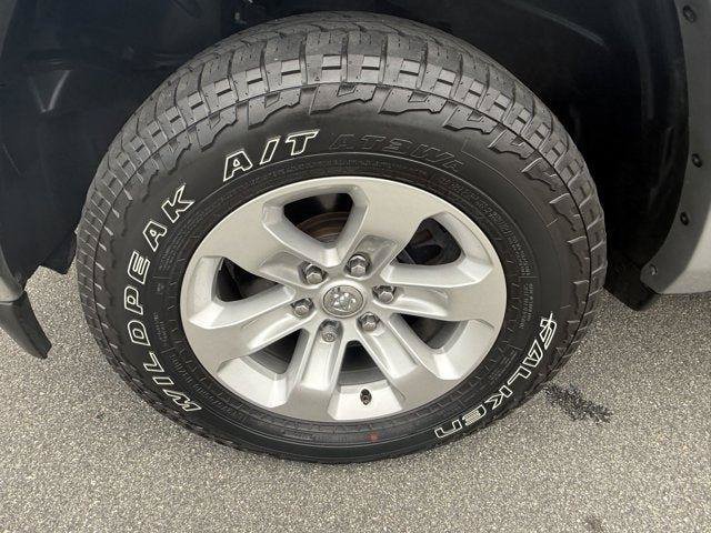 Used 2020 RAM 1500 Laramie w/ Off Road Group AWD/4WD image 32