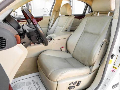 Used 2012 Lexus LS 460 L image 32