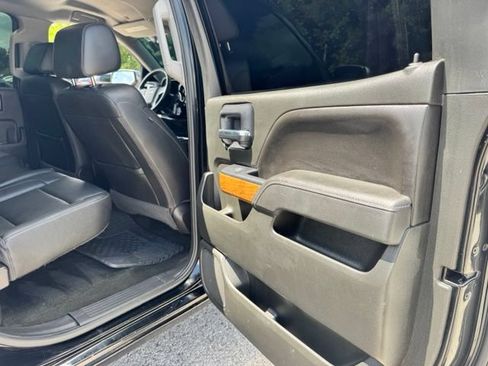 Used 2017 Chevrolet Silverado 1500 LTZ w/ LTZ Plus Package RWD image 31