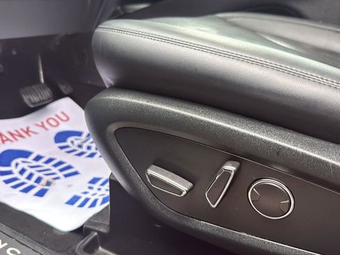 Used 2022 Lincoln Nautilus Reserve w/ Equipment Group 201A image 11