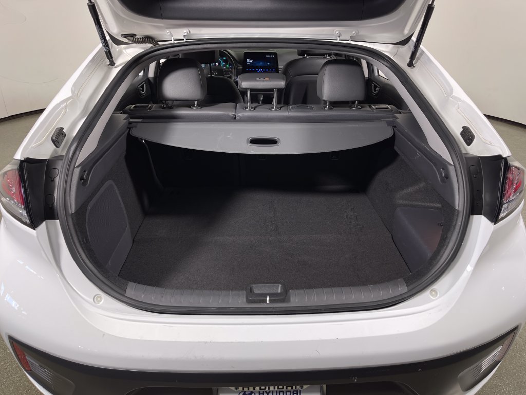 Used 2022 Hyundai Ioniq Limited FWD image 10