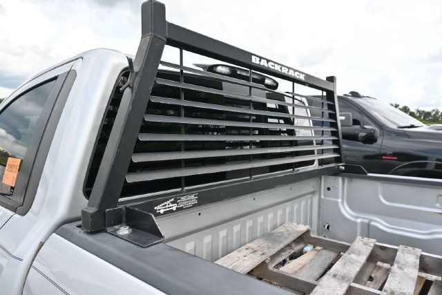 Used 2018 Nissan Titan S RWD image 14