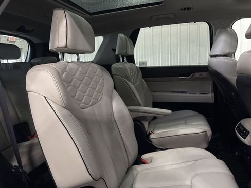 Used 2021 Hyundai Palisade Limited image 32