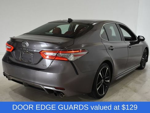 Used 2019 Toyota Camry XSE FWD image 4