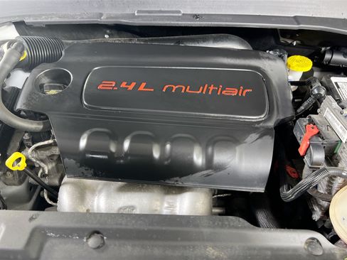 Used 2022 Jeep Compass Latitude AWD/4WD image 27