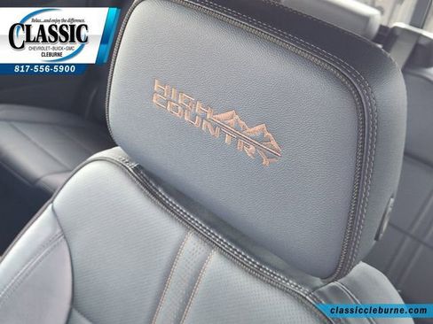 Used 2025 Chevrolet Silverado 1500 High Country AWD/4WD image 16