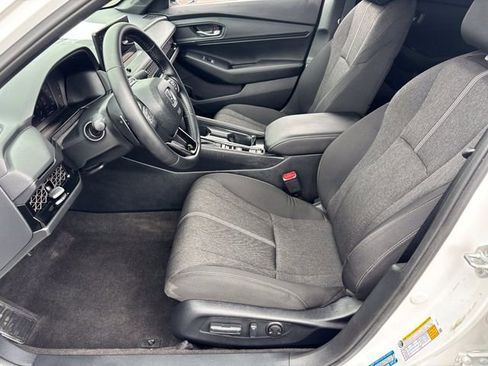 Used 2025 Honda Accord Sport image 21