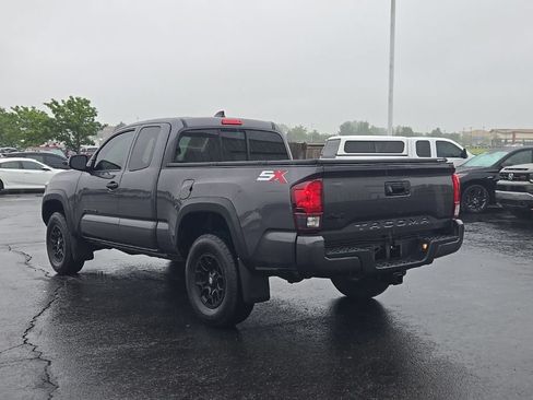 Used 2022 Toyota Tacoma SR w/ SX Package AWD/4WD image 5
