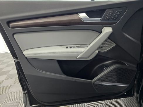 Certified 2025 Audi Q5 2.0T Premium Plus w/ Premium Plus Package image 36