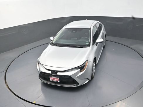 Used 2024 Toyota Corolla LE image 41
