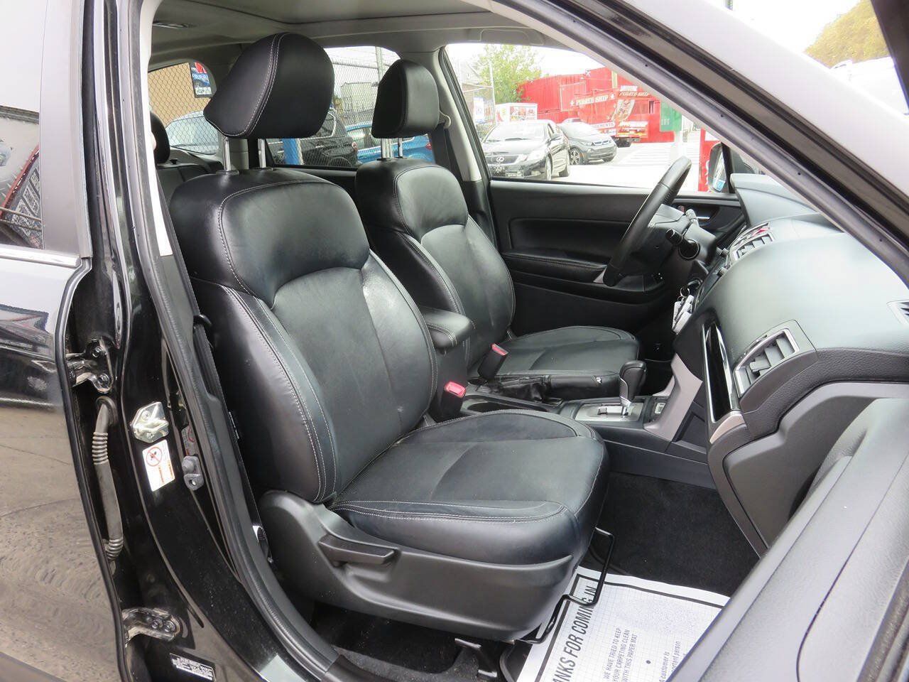 Used 2017 Subaru Forester 2.5i Limited AWD/4WD image 11