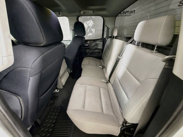 Used 2019 Chevrolet Silverado 1500 Custom w/ Custom Convenience Package AWD/4WD image 23