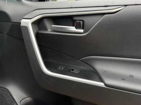Used 2025 Toyota RAV4 XLE Premium FWD image 29