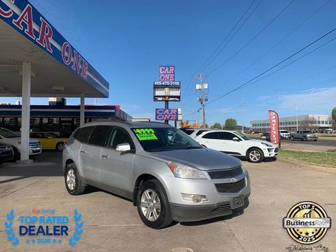 Used 2011 Chevrolet Traverse LT w/ Personal Connectivity Package FWD image 1