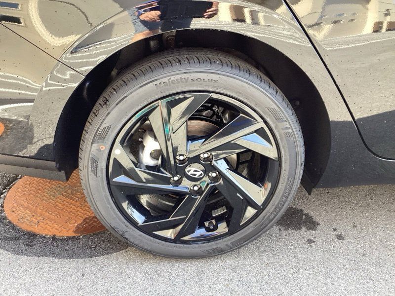 New 2026 Hyundai Elantra Sport FWD image 10