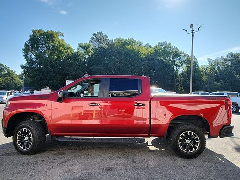 Used 2021 Chevrolet Silverado 1500 LT Trail Boss w/ Convenience Package II AWD/4WD image 2