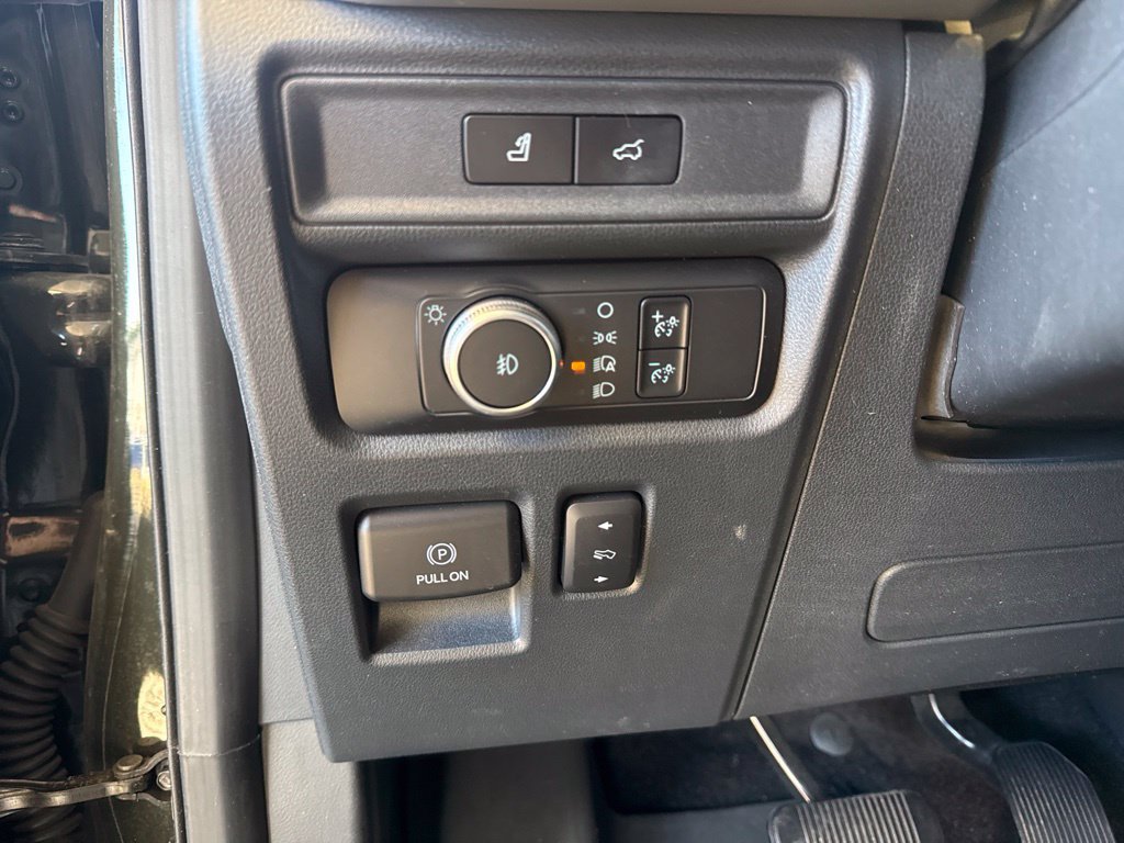 Used 2022 Ford Expedition Max XLT AWD/4WD image 15