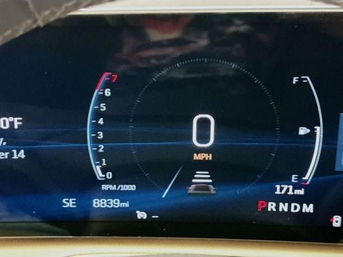 Used 2024 Cadillac XT4 Premium Luxury w/ Technology Package image 13