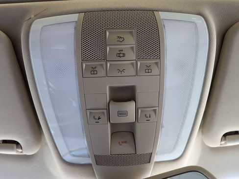 Used 2013 Mercedes-Benz GLK 350 2WD image 37