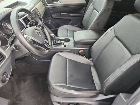 Used 2018 Volkswagen Atlas SE image 18