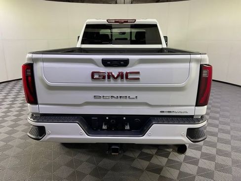 Used 2025 GMC Sierra 2500 Denali w/ Denali Reserve Package AWD/4WD image 5