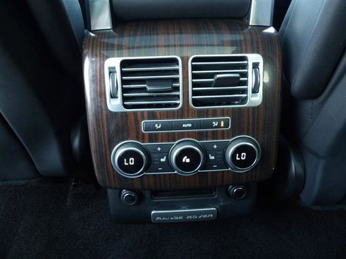Used 2016 Land Rover Range Rover HSE image 13